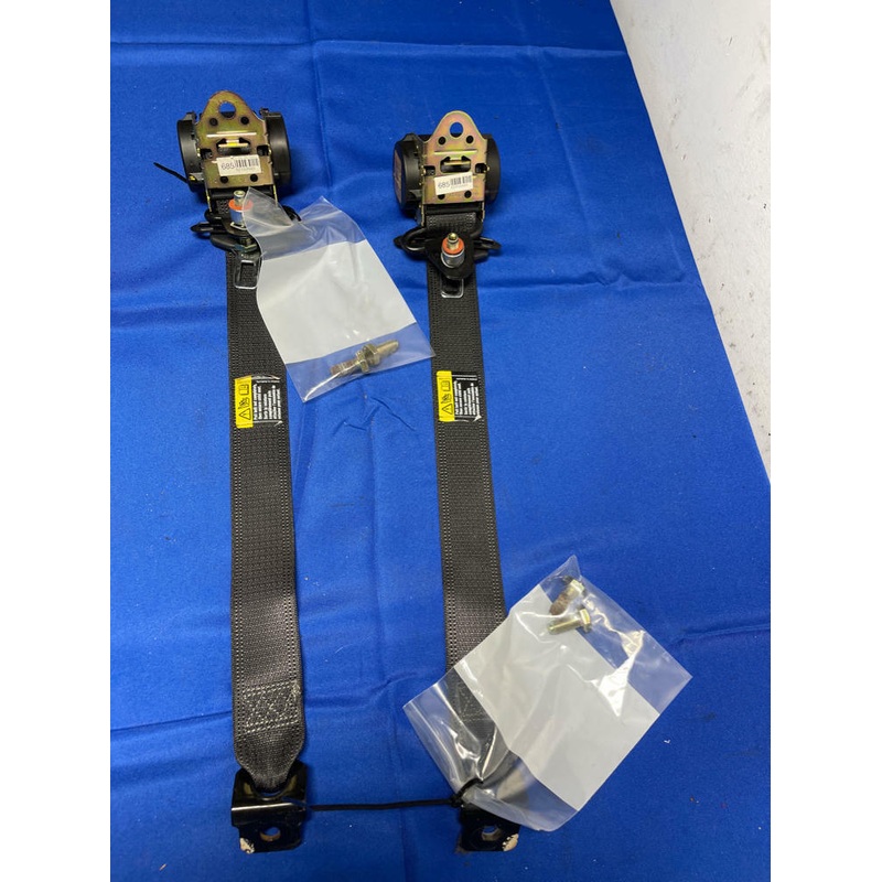 2004-06 Pontiac GTO Rear Seat Belts Pair 159