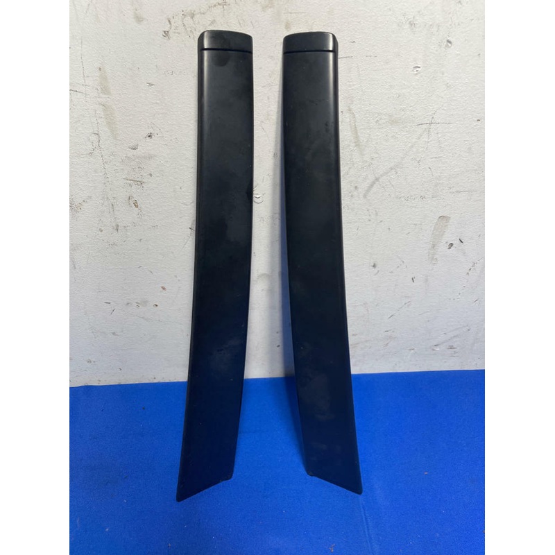 2004-06 Pontiac GTO Window Trim OEM Nice 159
