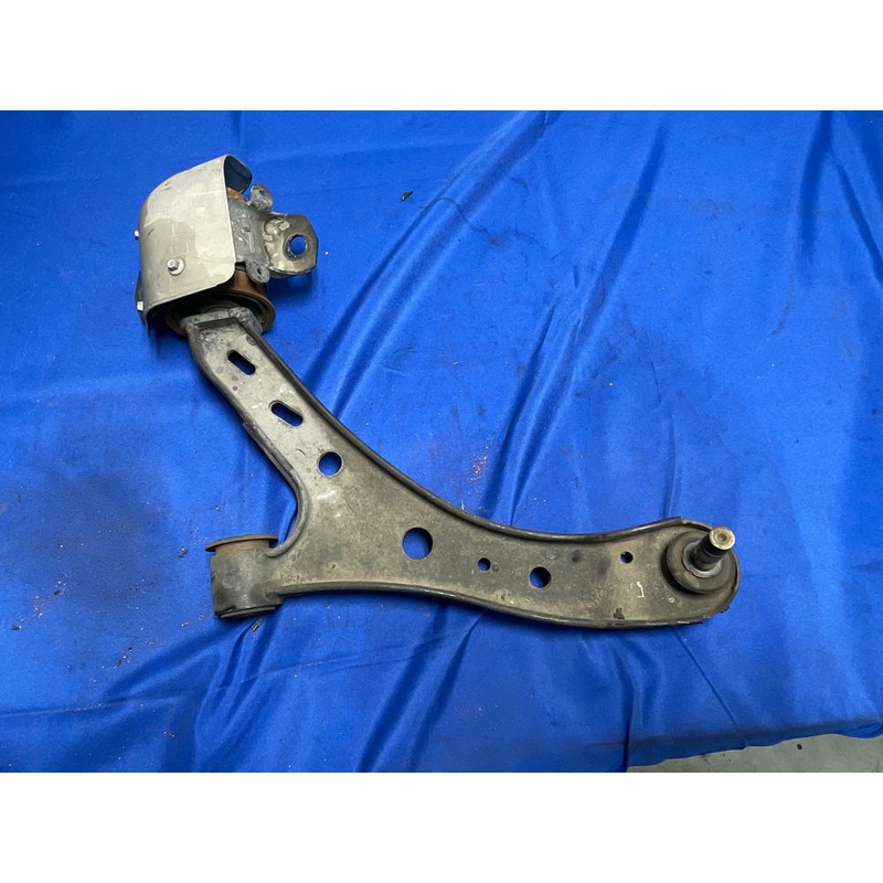2005-09 Ford Mustang Driver LH Front Control Arm 162