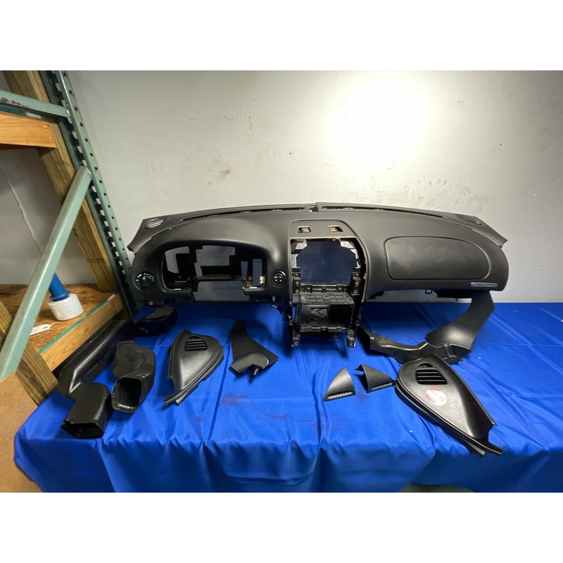 2005 Pontiac GTO Dash Complete 159