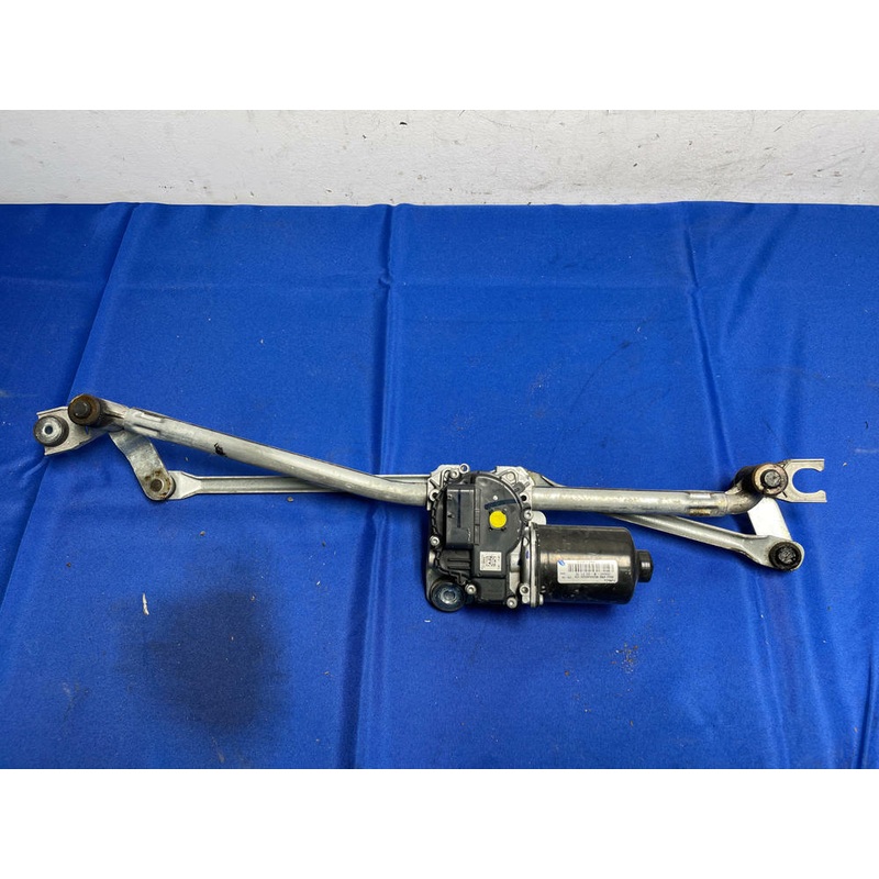 2015-17 Ford Mustang GT 5.0 Wiper Motor Assembly 161
