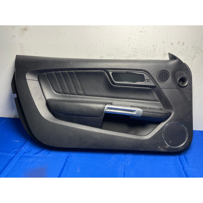 2015-17 Ford Mustang GT Driver LH Door Panel 161