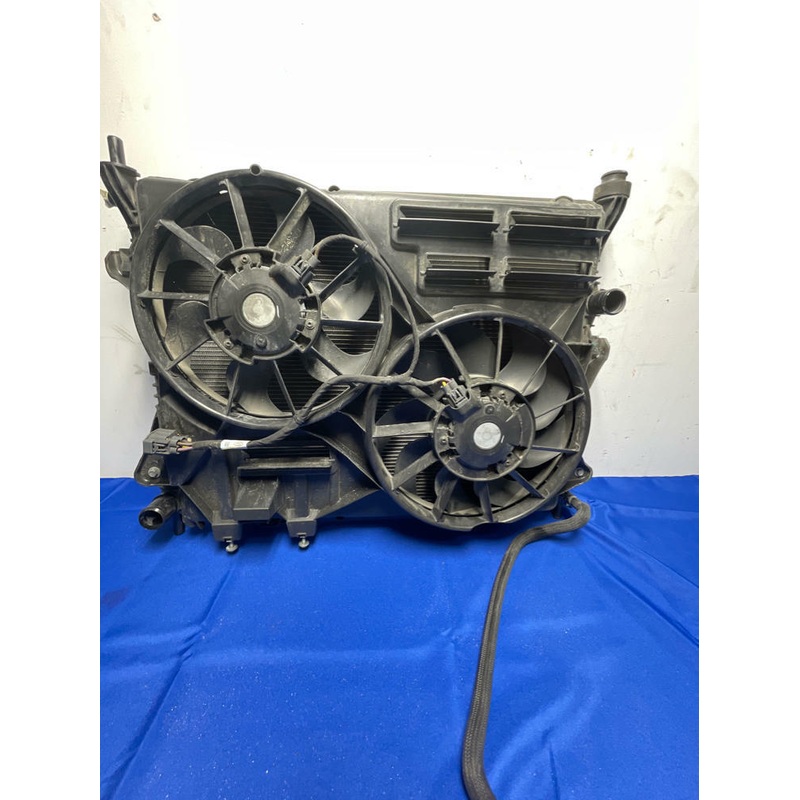 2015-17 Ford Mustang Radiator & Fans 161