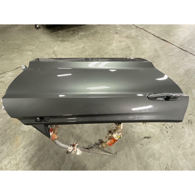 2015-23 Ford Mustang Passenger RH Door 168