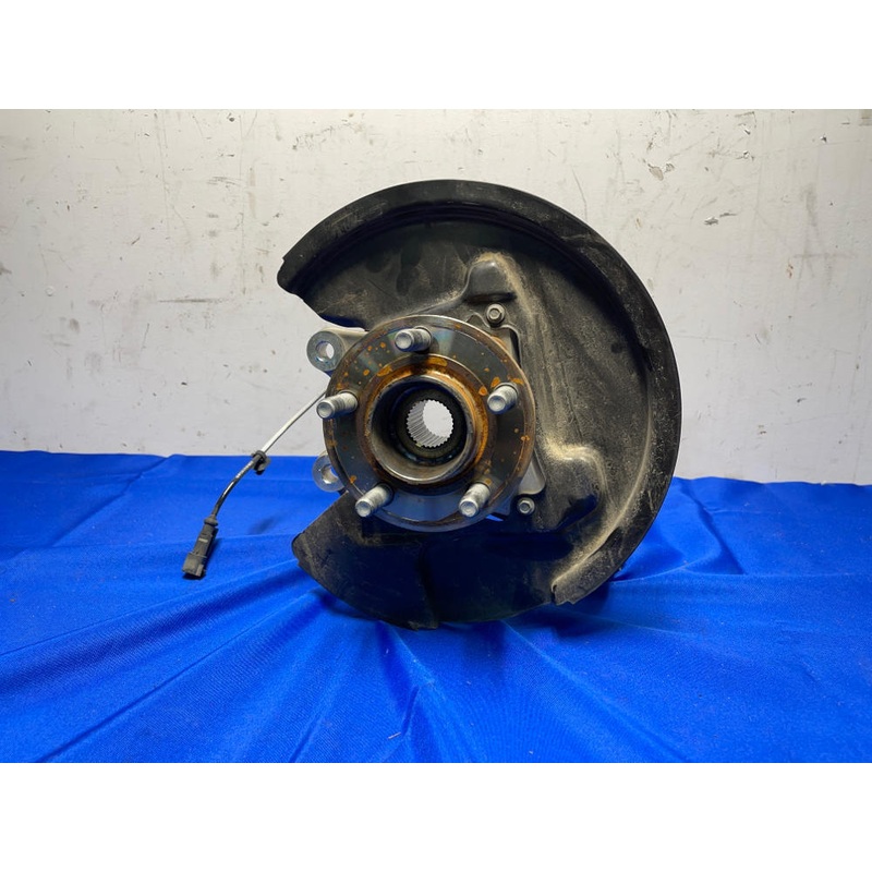 2018-23 Ford Mustang GT Passenger RH Spindle Hub 149