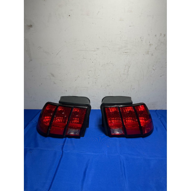 1999-04 Ford Mustang GT Tail Lights 4.6 V8 177