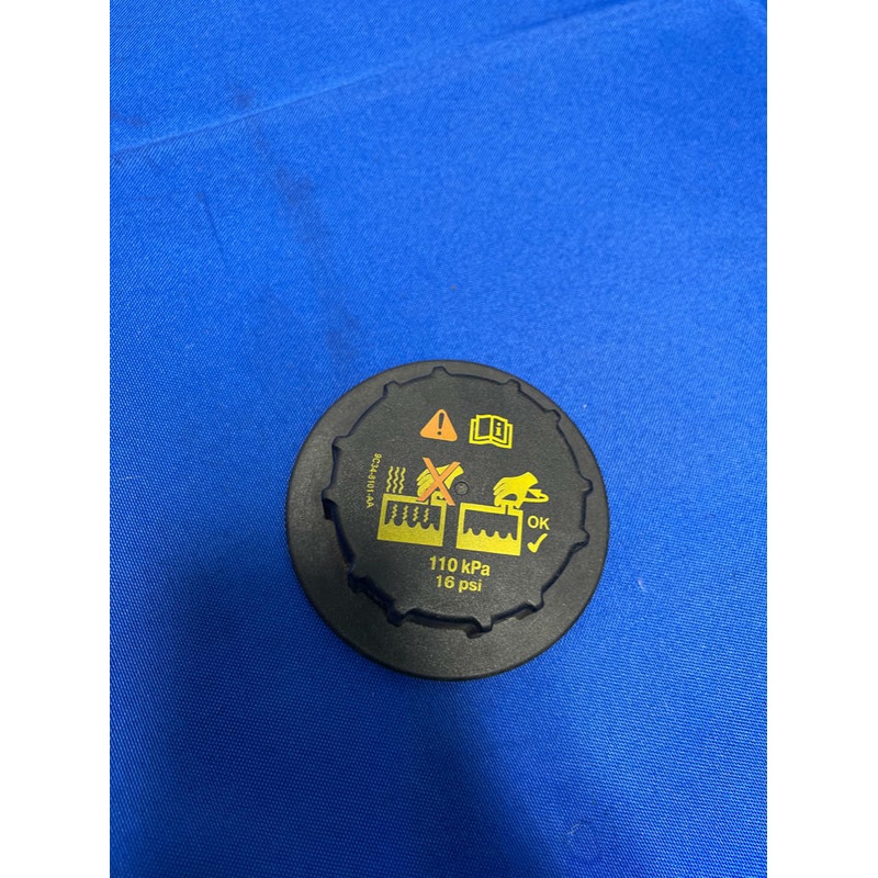 1999-04 Ford Mustang OEM Coolant Reservoir Cap 170