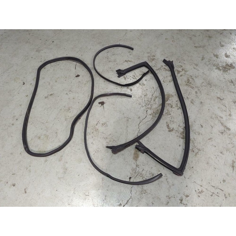 2003-04 Ford Mustang SVT Cobra Coupe Weather Stripping 180