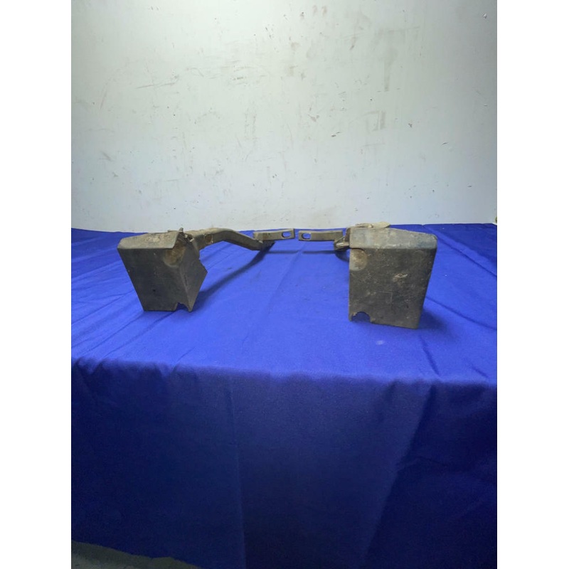 2003-04 Ford Mustang SVT Cobra Rear Crash Absorber Brackets 179
