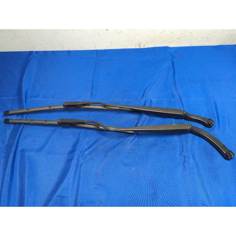 2015-17 Ford Mustang GT 5.0 Coyote Wiper Arms 172