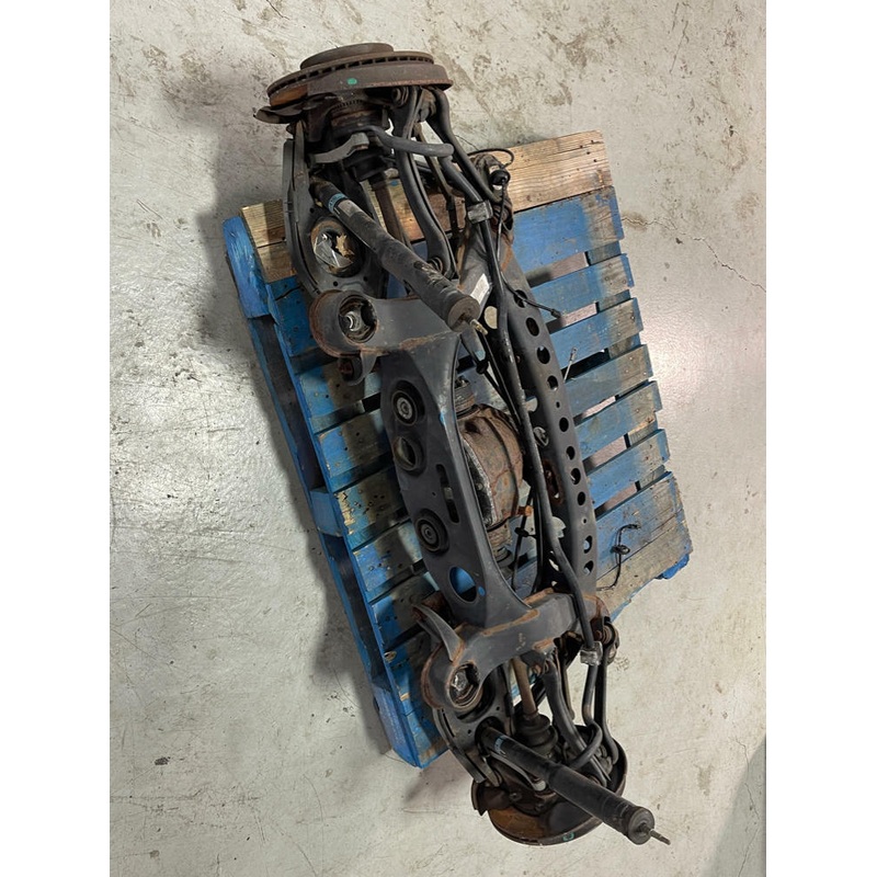 1999-02 Merecedes E55 AMG Rear Sub Frame, Differential, & Axles 156