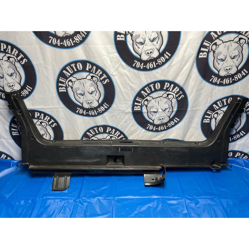 1999-02 Merecedes E55 AMG W210 Trunk Middle Panel 156