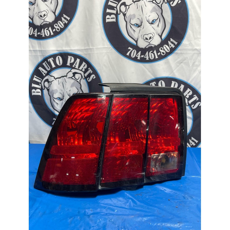 2003-04 Ford Mustang SVT Cobra Driver LH Tail Light 186