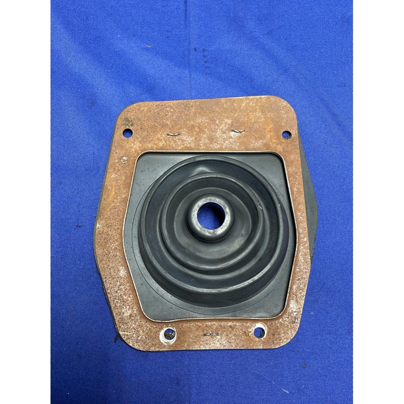 2003-04 Ford Mustang SVT Cobra Shifter Insulator Boot 180