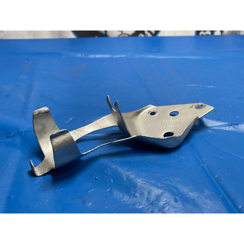2003-04 Ford Mustang SVT Fuel Filter Bracket 191