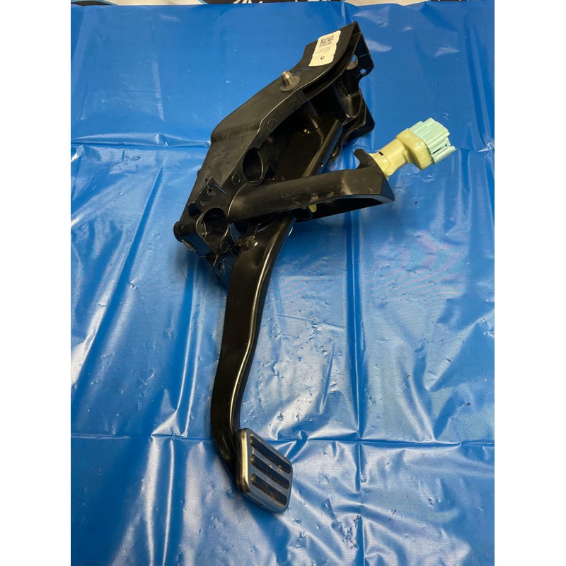 2018-23 Ford Mustang Brake Pedal Assembly 185