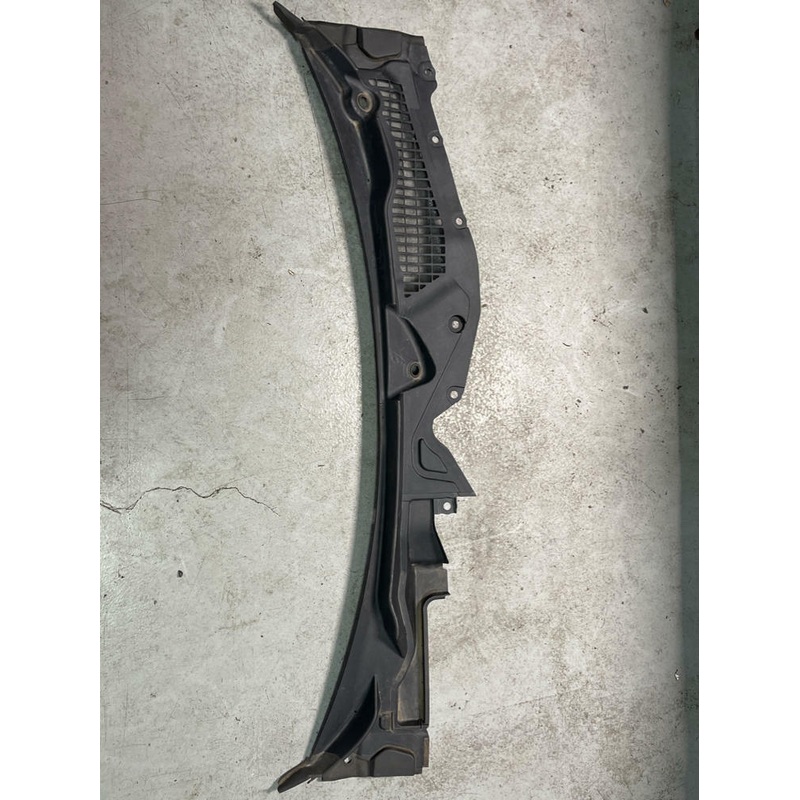 2018-23 Ford Mustang Wiper Cowl 185