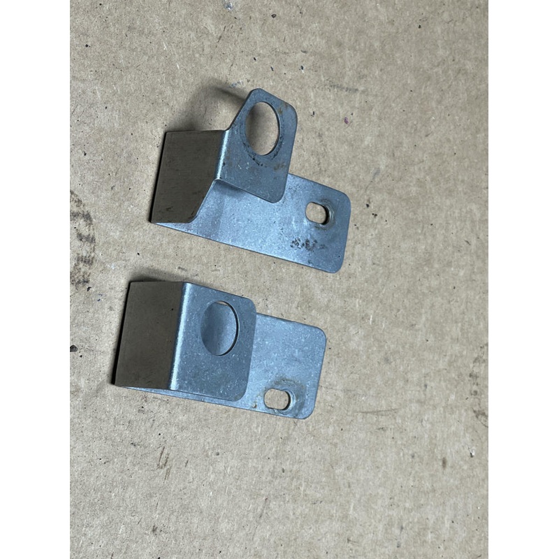 1999-04 Ford Mustang Aftermarket Polished Radiator Brackets 189
