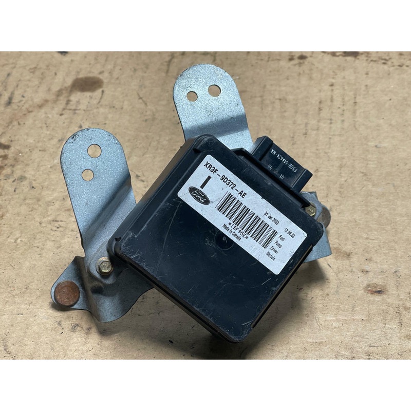 1999-04 Ford Mustang GT 4.6 Fuel Pump Driver Module 189