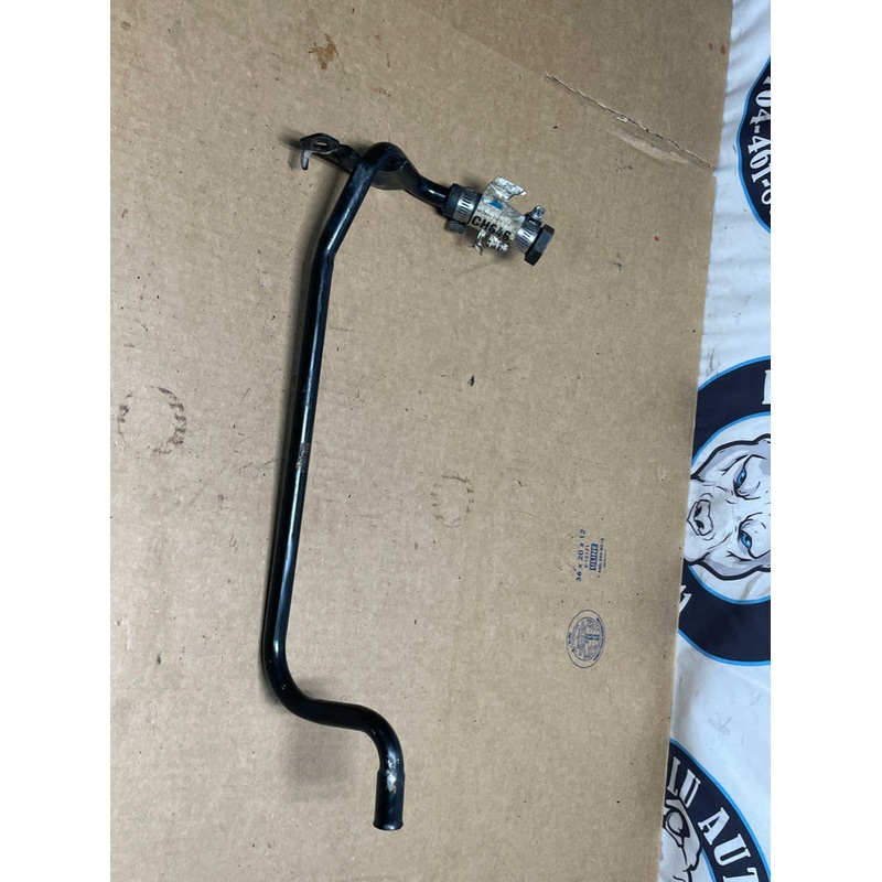 1999-04 Ford Mustang GT 4.6 Heater Core To Water Bypass Tube 189