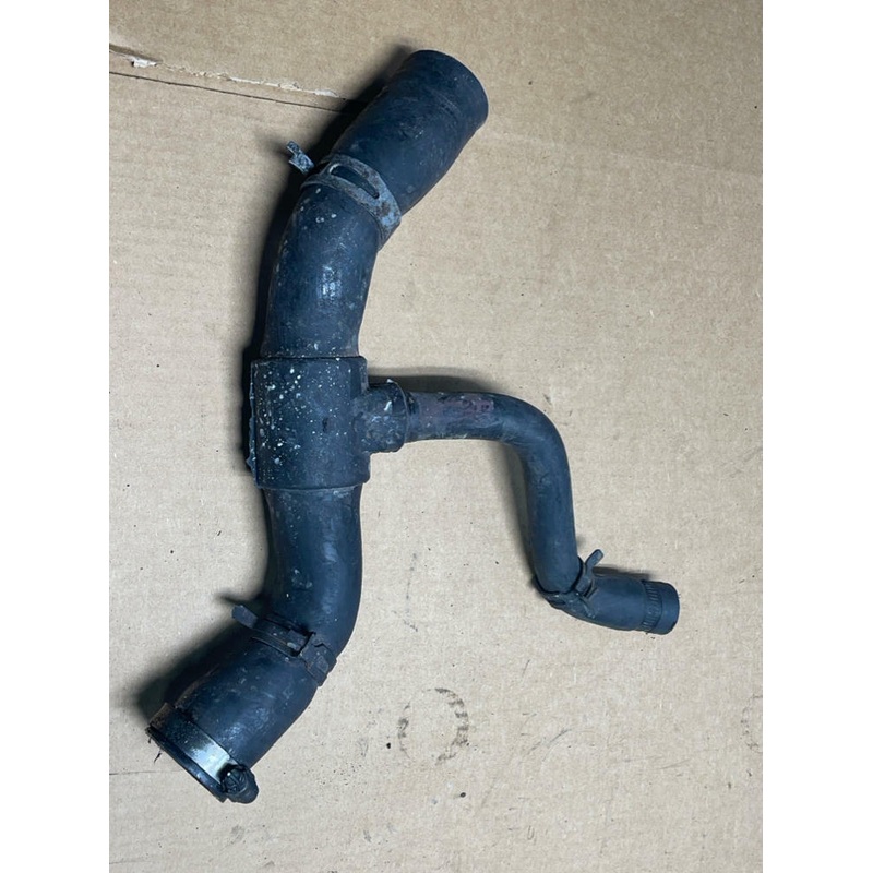 1999-04 Ford Mustang Gt 4.6 Lower Radiator Hose 189