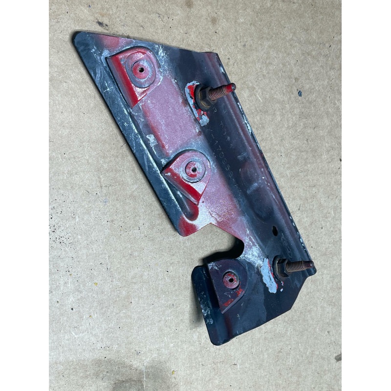1999-04 Ford Mustang GT 4.6 OEM Front Bumper Mounting Bracket (1) 189