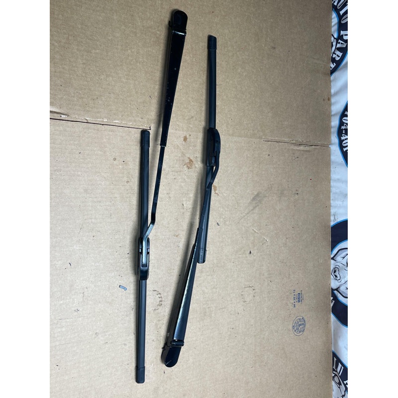 1999-04 Ford Mustang GT Roush Saleen Wiper Arms & Blades 189