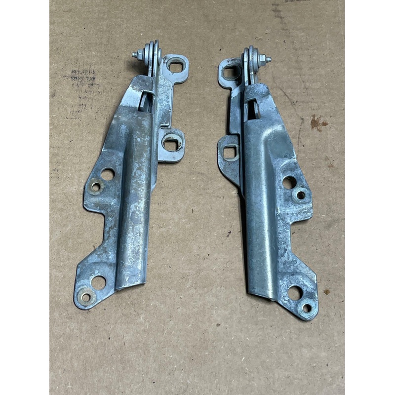 1999-04 Ford Mustang  OEM Hood Hinges NP