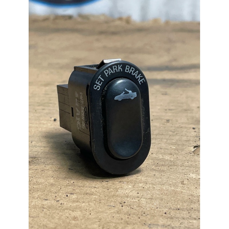 2003-04 Ford Mustang SVT Cobra Convertible Top Switch 196
