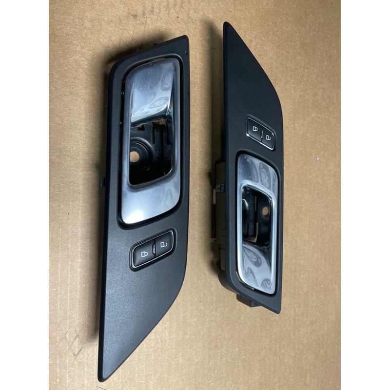 2015-23 Ford Mustang Door Handles w/ Lock Buttons Pair 195