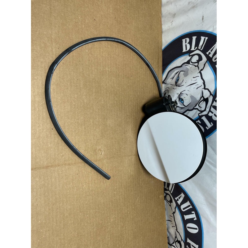 2015-23 Ford Mustang Fuel Door Assembly Oxford White 195