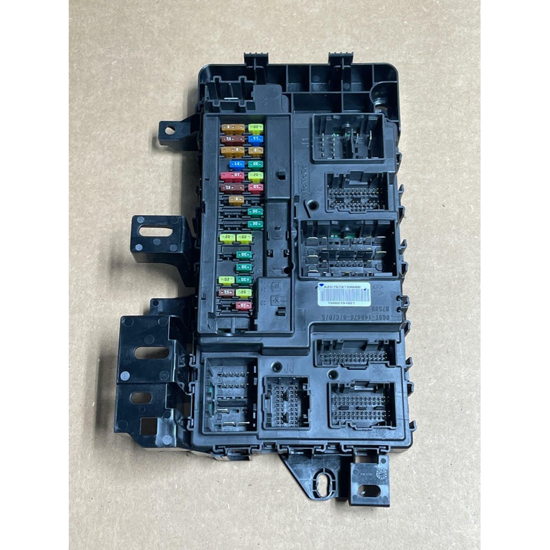 2018-23 Ford Mustang Body Control Module 10r80 NP
