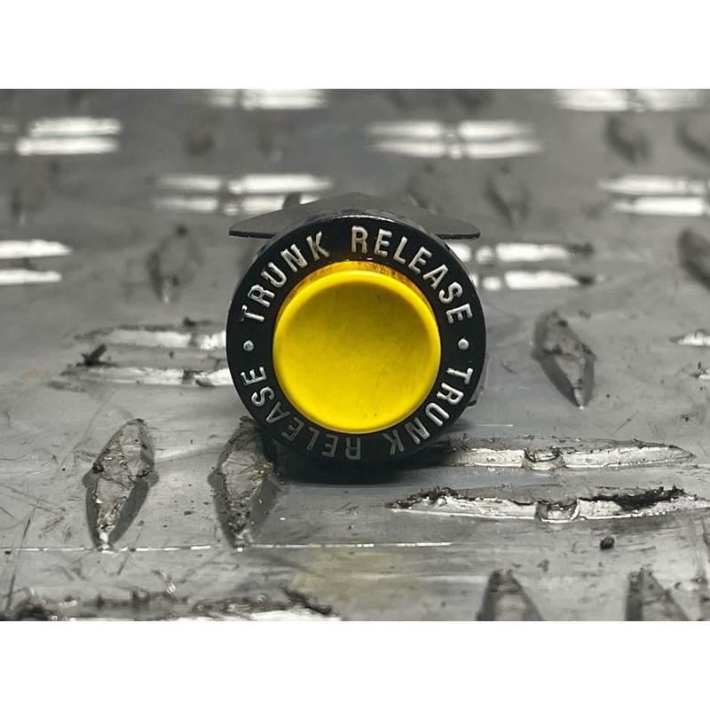 1979-04 Ford Mustang Trunk / Hatch / Notch Interior Release Button 272