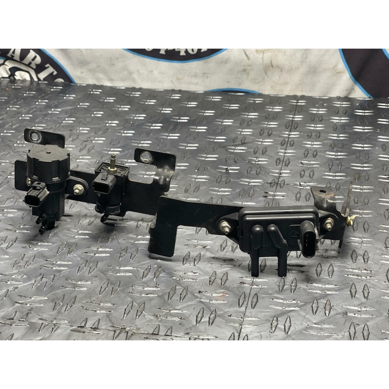 2003-04 Ford Mustang SVT Cobra OEM EGR Accessories & Bracket 272