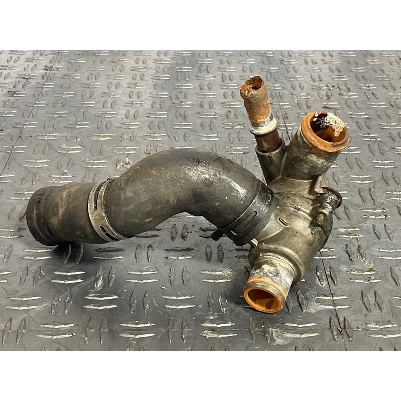 2003-04 Ford Mustang SVT Cobra Thermostat Assembly 272