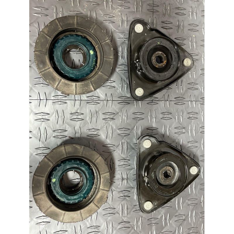 2015-23 Ford Mustang Strut Tops Pair LH/RH OEM 258