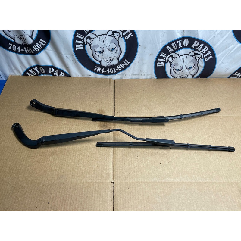 2015-23 Ford Mustang Wiper Arms & Wipers 197