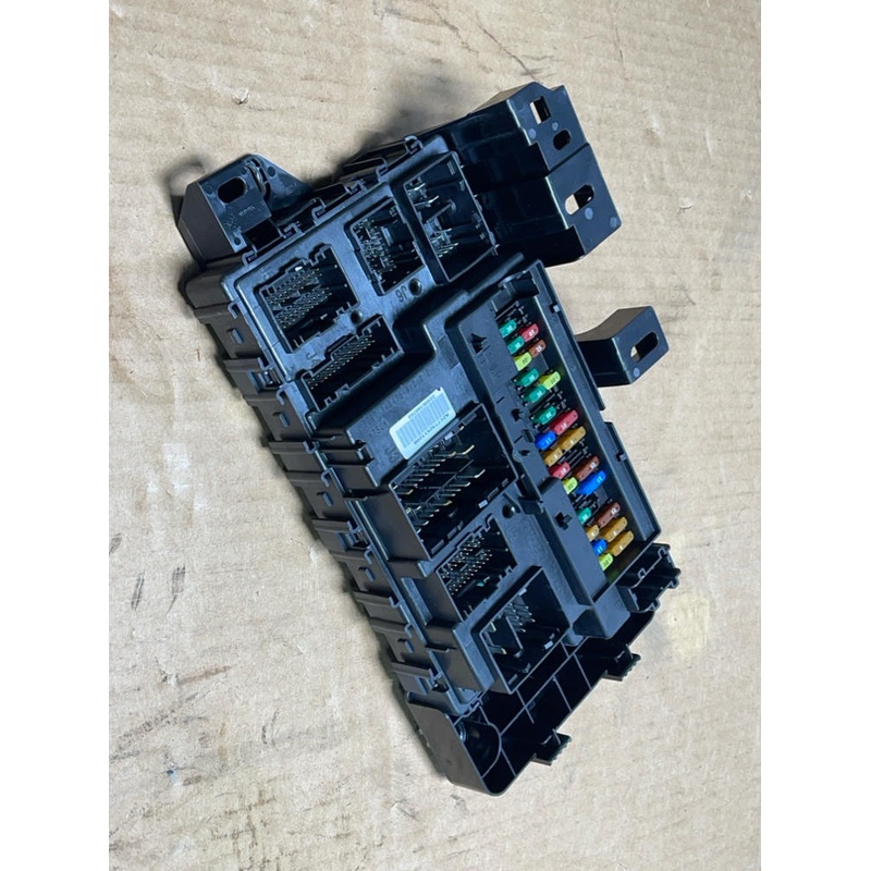 2018-23 Ford Mustang Body Control Module MT82 D4 197