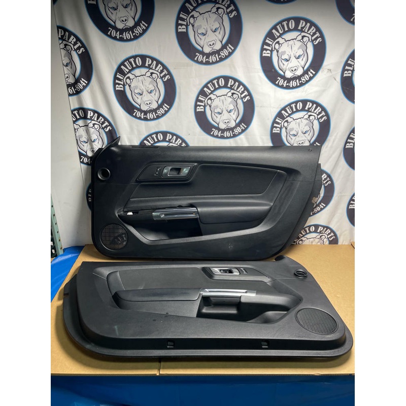 2018-23 Ford Mustang GT Base Door Panels Pair 205
