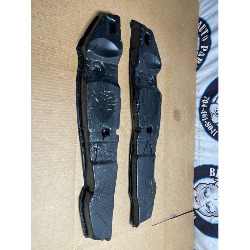 2018-23 Ford Mustang GT Fender Insulation Pair 194