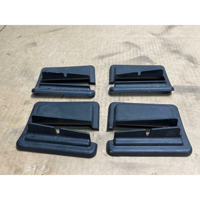 2003-04 Ford Mustang SVT Cobra Seat Mounting Location Trim Set (4) 203