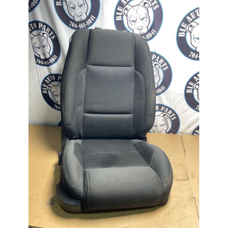 2011-14 Ford Mustang Passenger Seat Good Bag Cloth 39K Miles 192