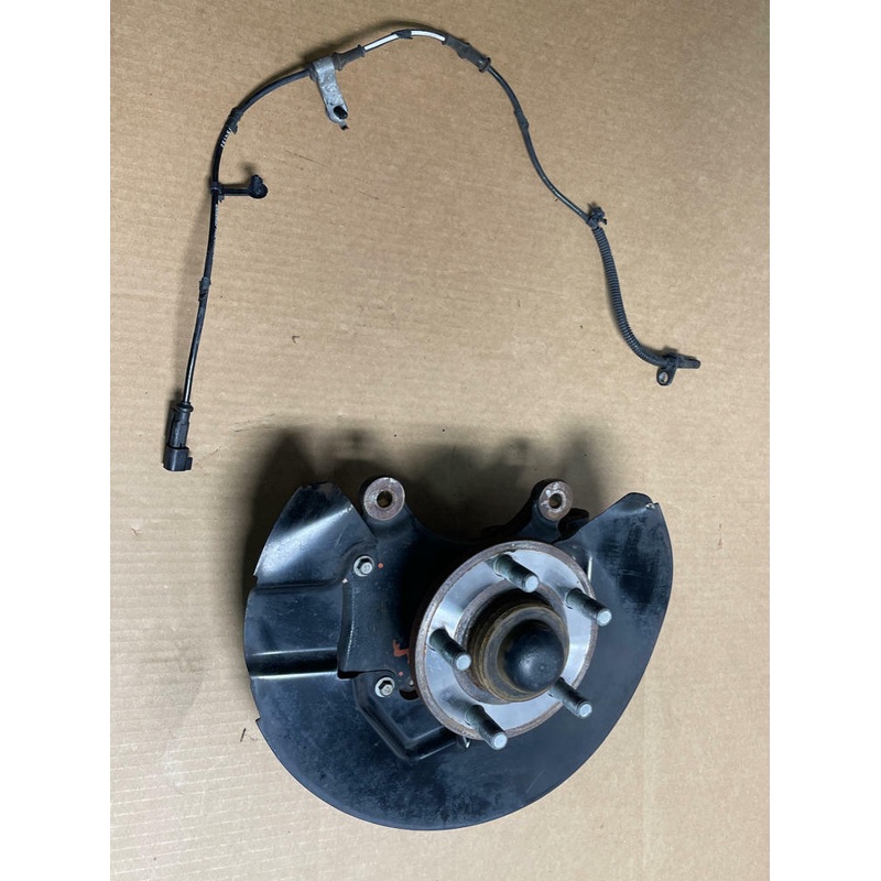 2015-17 Ford Mustang RH Passenger Spindle 210