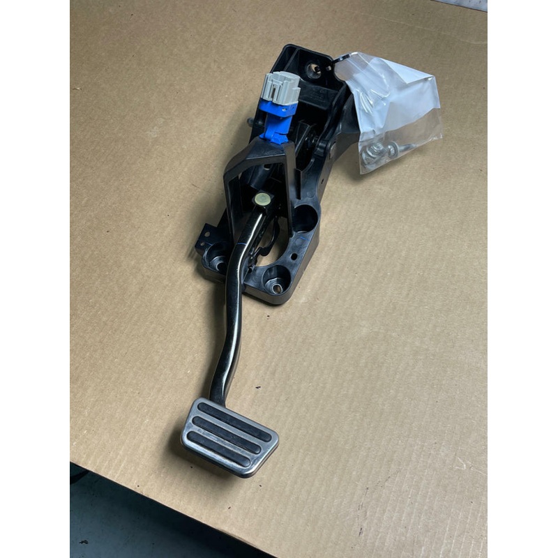 2015-23 Ford Mustang Brake Pedal Assembly 210