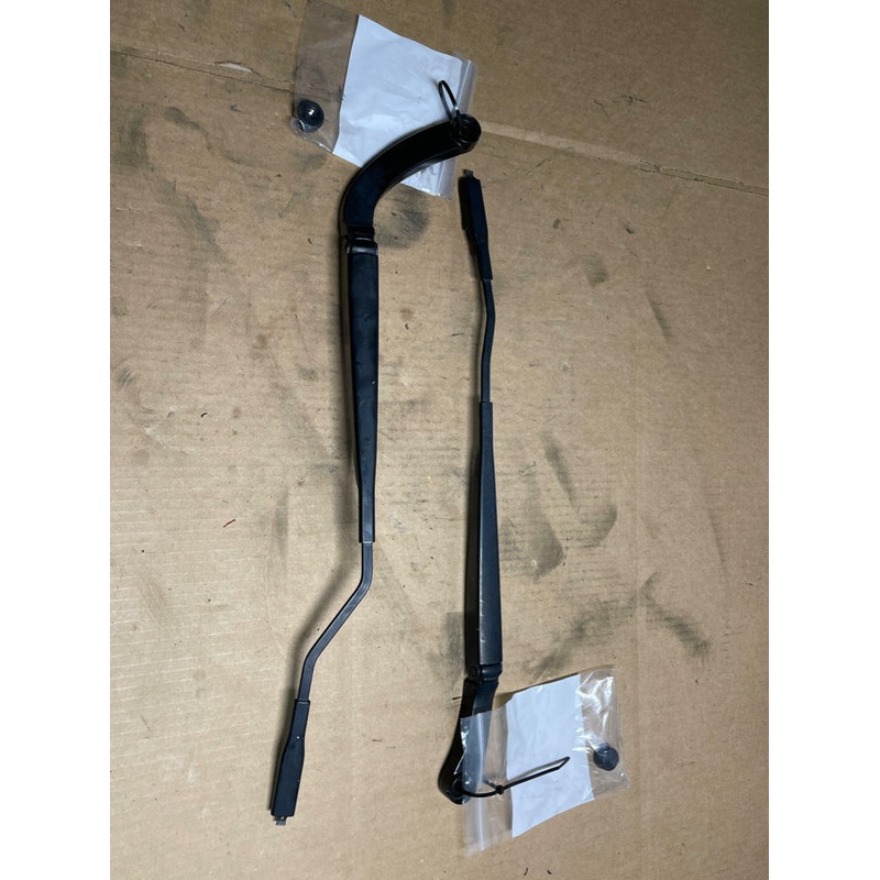 2015-23 Ford Mustang Wiper Arms Pair 203