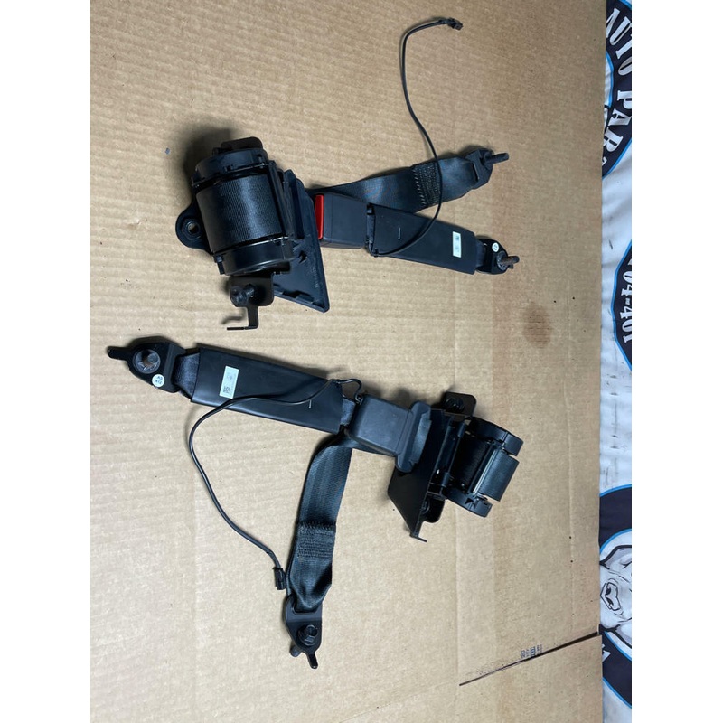 2018-23 Ford Mustang GT Rear Seat Belt Pair 194