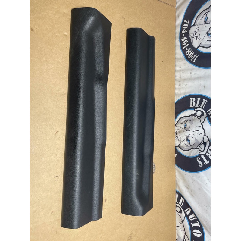 2018-23 Ford Mustang Door Sills 204