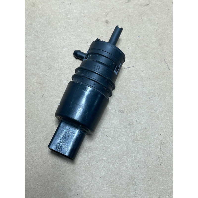 2018-23 Ford Mustang Wiper Fluid Reservoir Motor 204