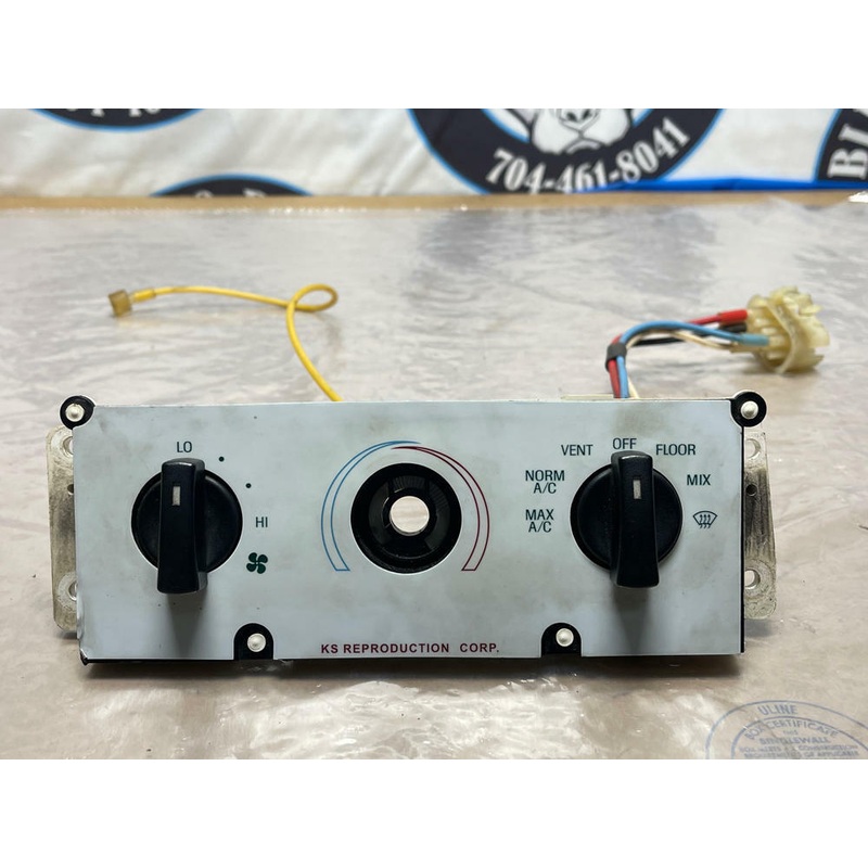 1987-93 Ford Mustang GT Aftermarket HVAC Control Panel- Broken Knob 201