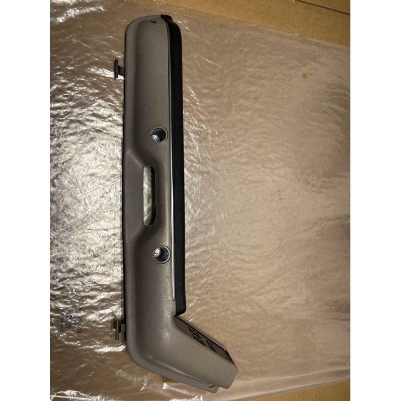1987-93 Ford Mustang GT Driver LH Arm Rest- Opal Grey 201